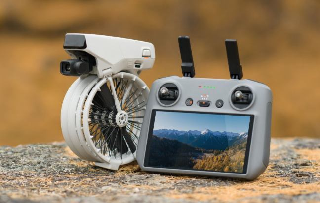 Квадрокоптер DJI Flip (DJI RC 2)